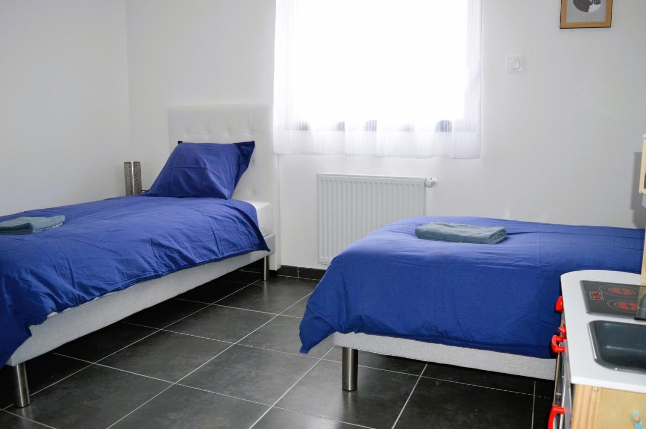 La Veille, Maison Neuve Avec Jardin Holiday home